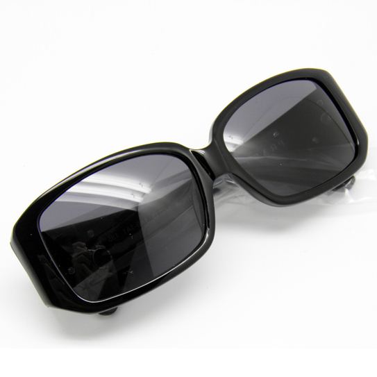 プラダ眼鏡 - 素晴らしい品質とスタイリッシュなデザイン