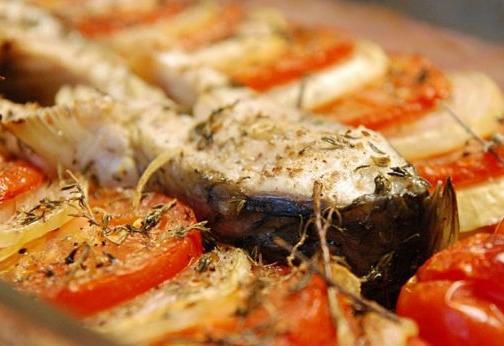 オーブンで鯉を焼くのに、どれくらいおいしく満足ですか？