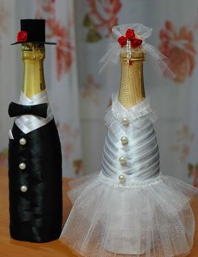 結婚式のためのシャンペンボトルの装飾